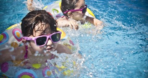 kids-swimming